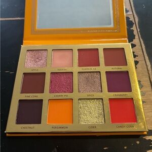 Eye shadow palette